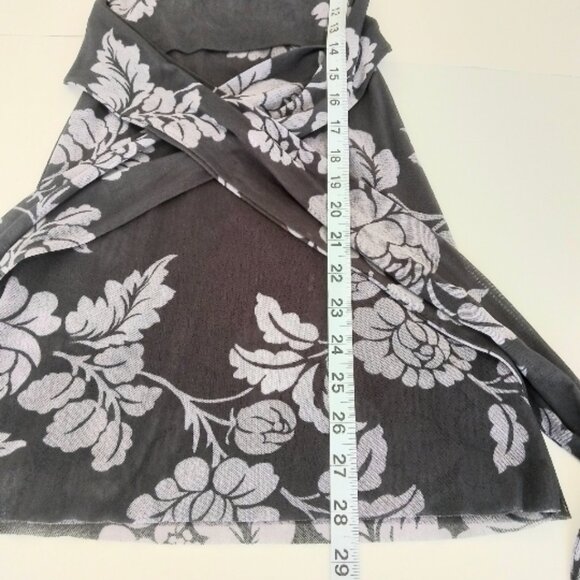 WHITE BLACK HOUSE Elegant Floral Blouse - Size XS - Picture 4 of 7